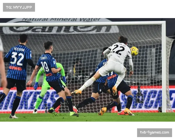 都灵安联球场：尤文图斯凭借最后时刻点球绝平，惊险锁定前四席位